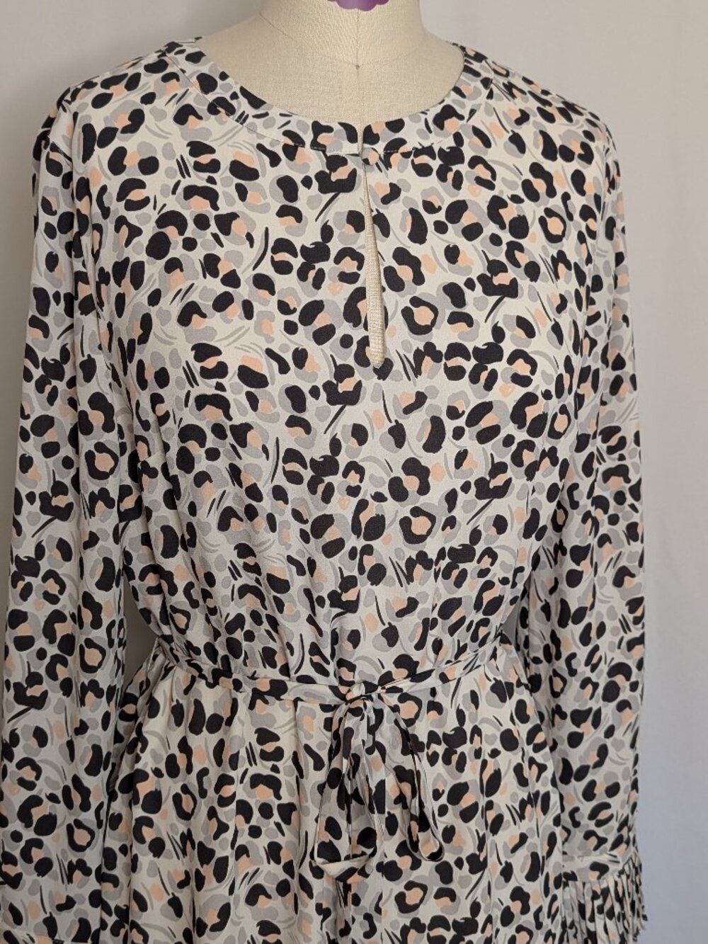 LOFT Leopard Print Long Sleeve Dress with Ruffle Smocked Cuffs - Size Medium